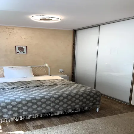 Daire With Garage Near The Sea, *