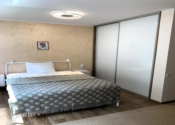 Daire With Garage Near The Sea, *